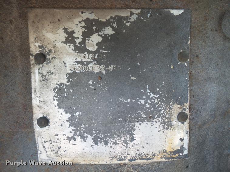 image for item DA8109 1982 White 2-135 tractor