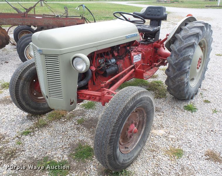 image for item DA8112 1954 Ferguson 30 tractor