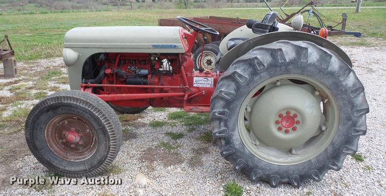 image for item DA8112 1954 Ferguson 30 tractor