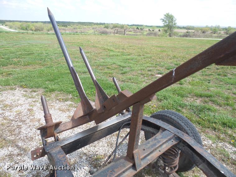 image for item DA8115 Shop built round bale carrier