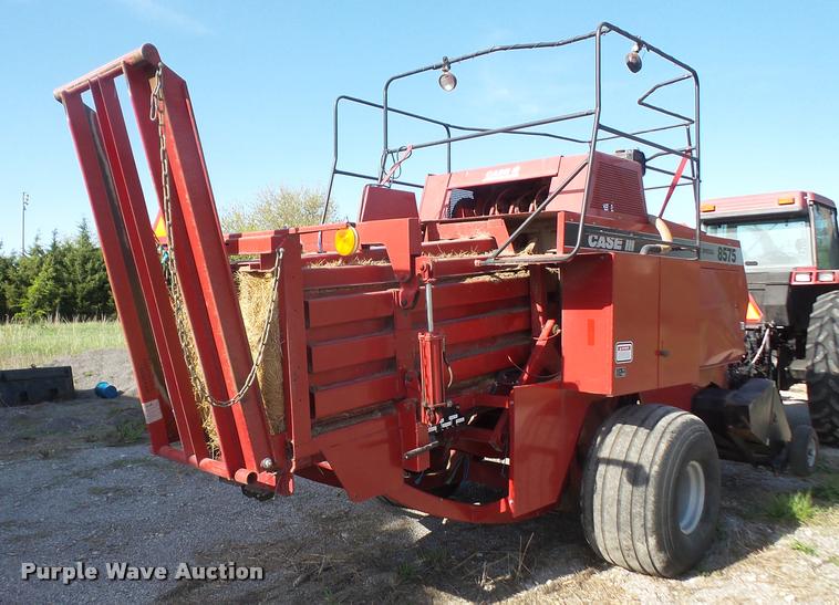 image for item DA8116 1999 Case IH 8575 square baler