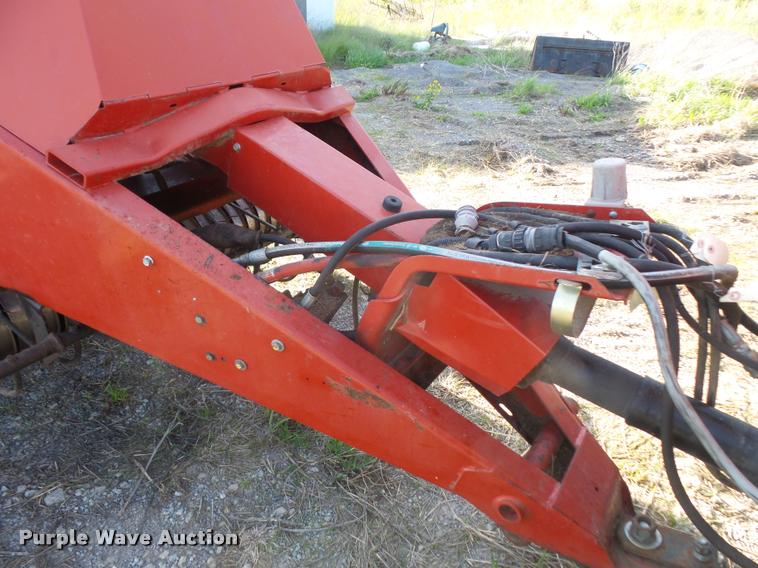 image for item DA8116 1999 Case IH 8575 square baler