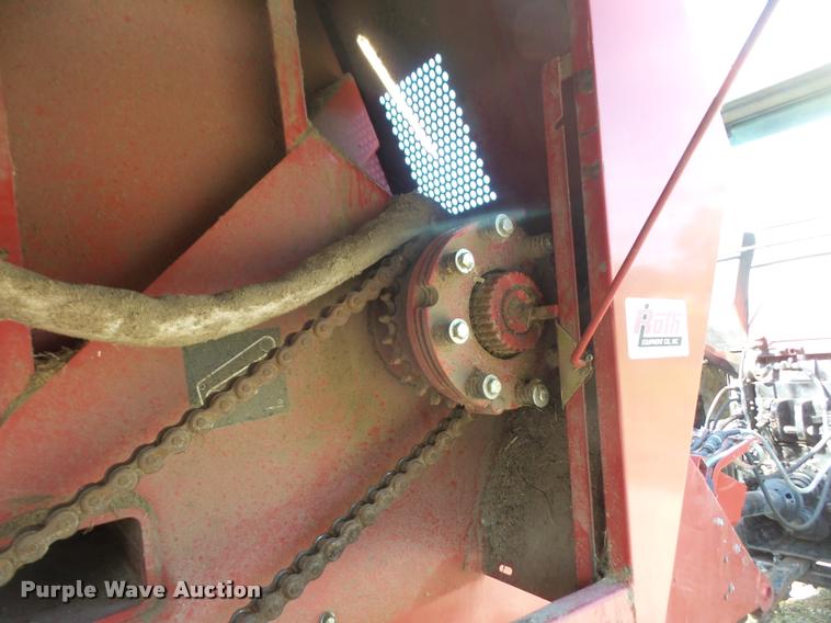 image for item DA8116 1999 Case IH 8575 square baler