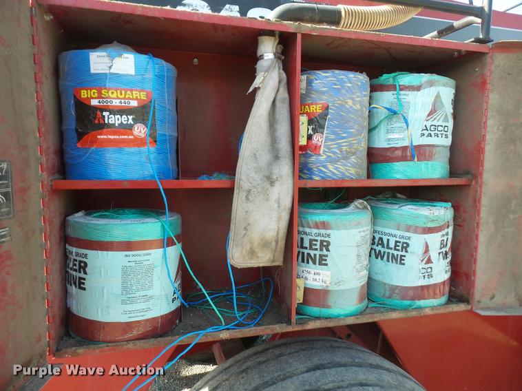 image for item DA8116 1999 Case IH 8575 square baler