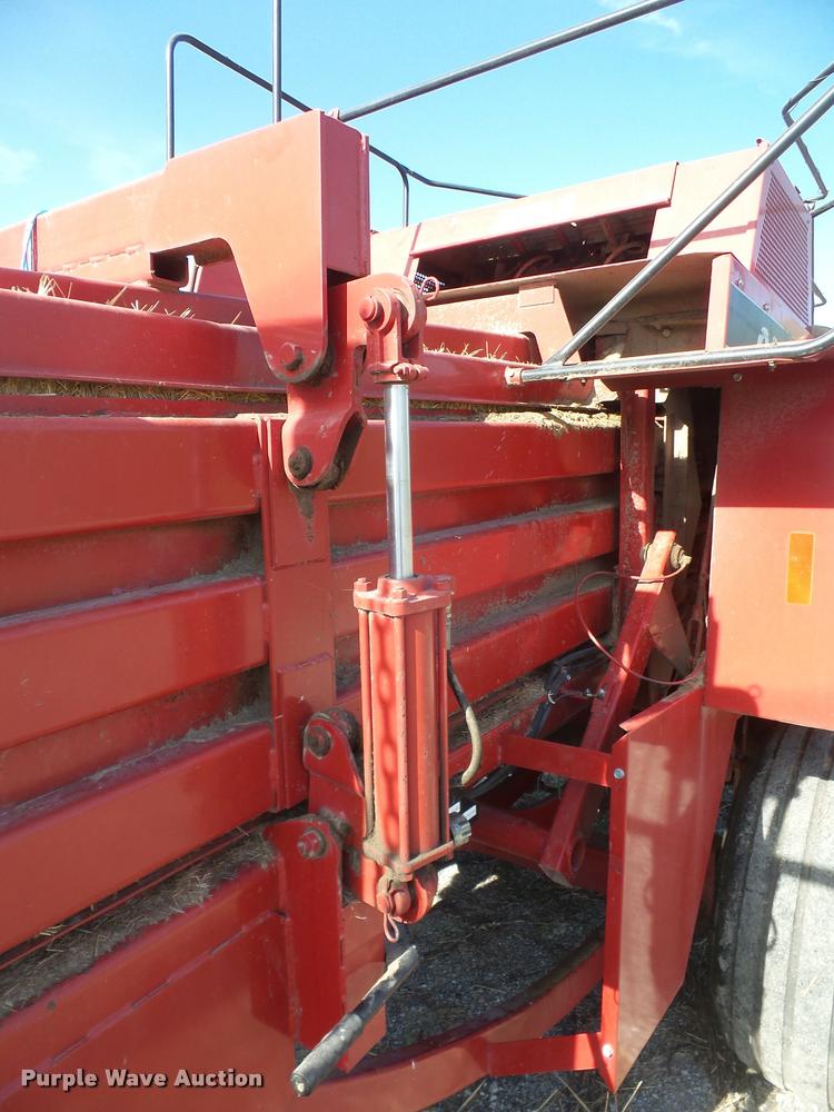 image for item DA8116 1999 Case IH 8575 square baler