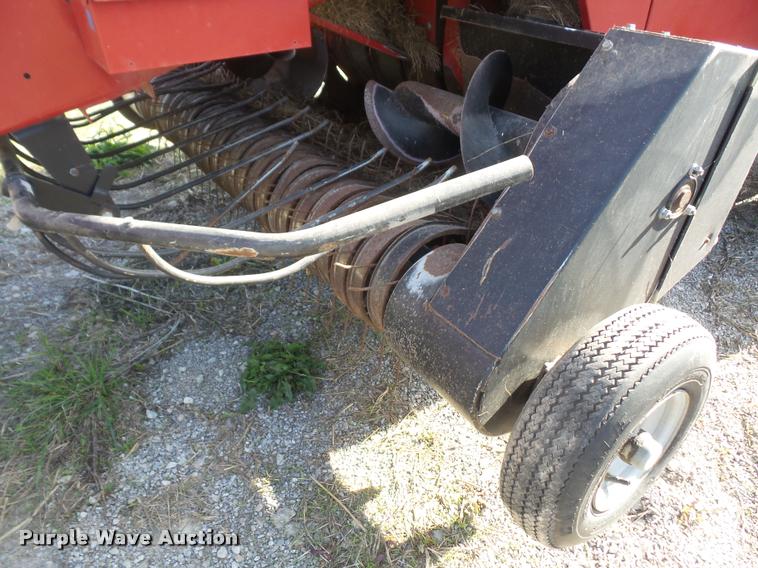 image for item DA8116 1999 Case IH 8575 square baler