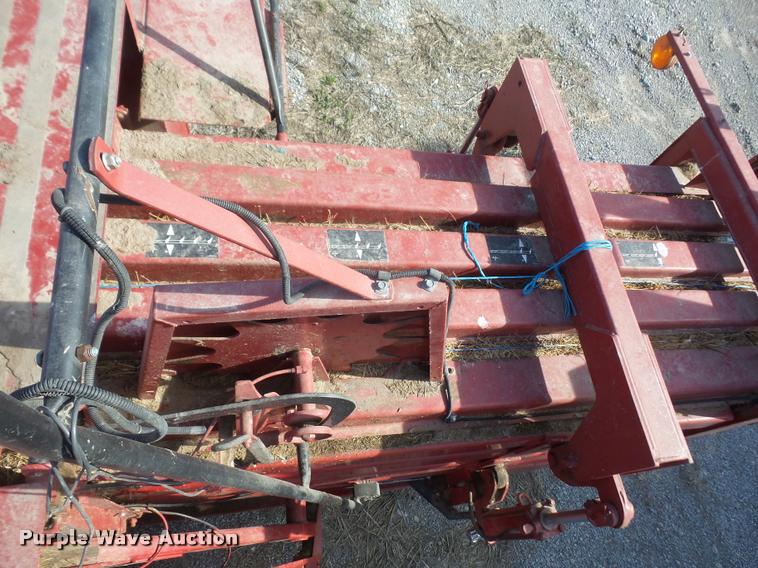 image for item DA8116 1999 Case IH 8575 square baler