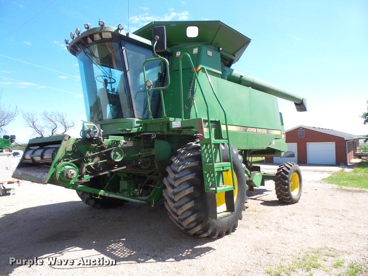 image for item DA8117 1989 John Deere 9600 combine