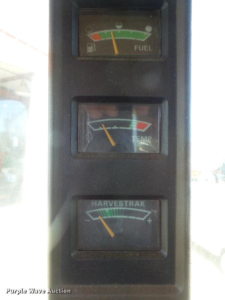 image for item DA8117 1989 John Deere 9600 combine