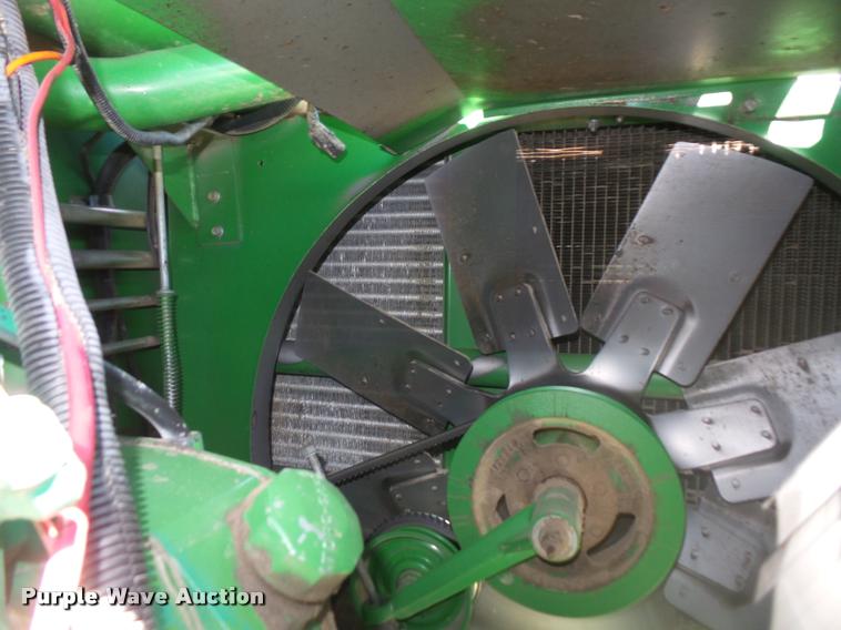 image for item DA8117 1989 John Deere 9600 combine