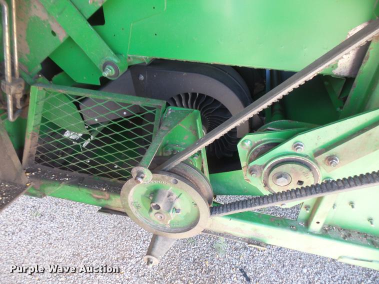 image for item DA8117 1989 John Deere 9600 combine