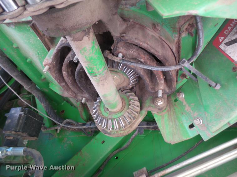 image for item DA8117 1989 John Deere 9600 combine