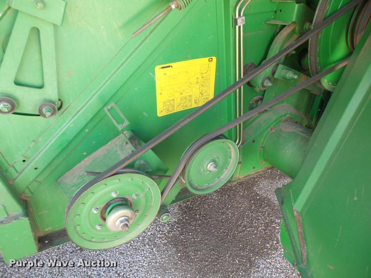 image for item DA8117 1989 John Deere 9600 combine