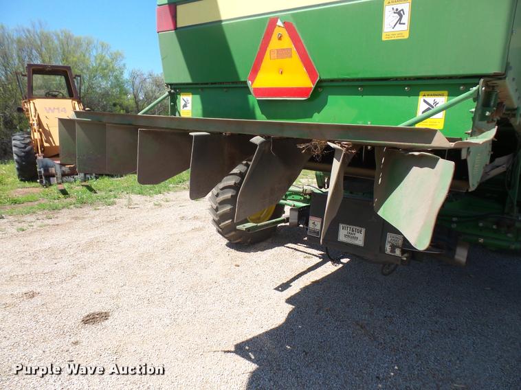 image for item DA8117 1989 John Deere 9600 combine