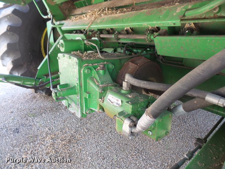 image for item DA8117 1989 John Deere 9600 combine