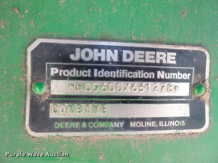 image for item DA8117 1989 John Deere 9600 combine