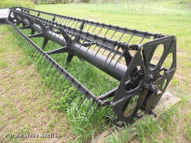 image for item DA8122 John Deere pickup reel