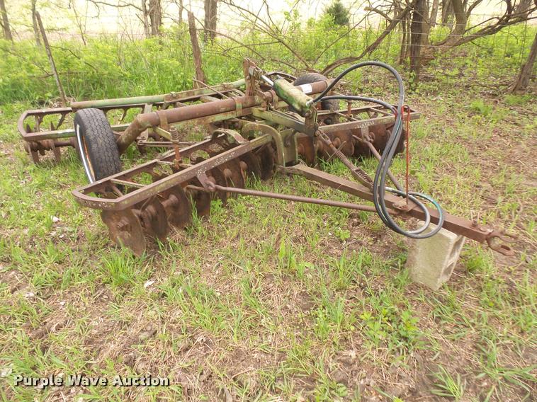 image for item DA8123 John Deere tandem disk