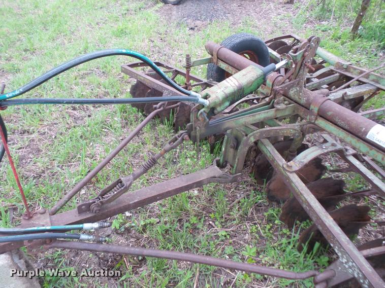 image for item DA8123 John Deere tandem disk