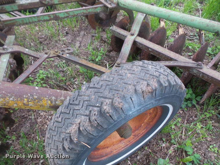 image for item DA8123 John Deere tandem disk