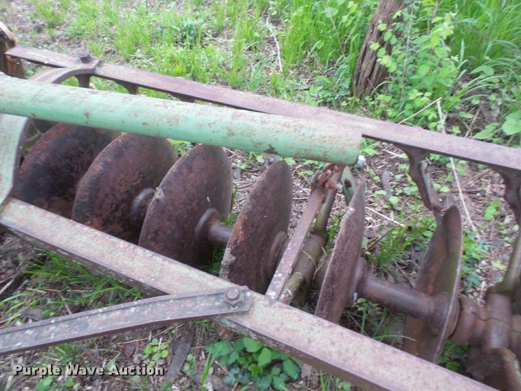 image for item DA8123 John Deere tandem disk