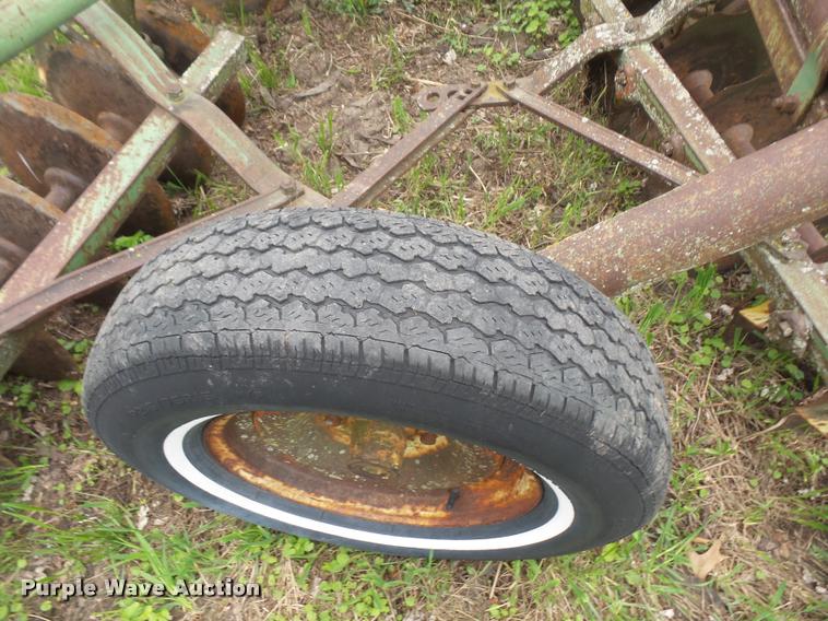 image for item DA8123 John Deere tandem disk