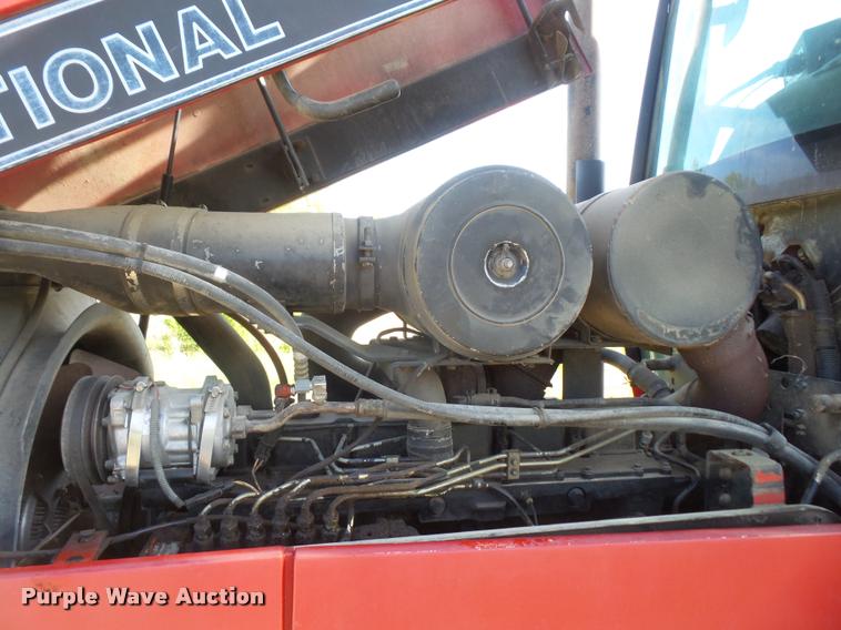 image for item DA8128 1992 Case IH 7120 tractor