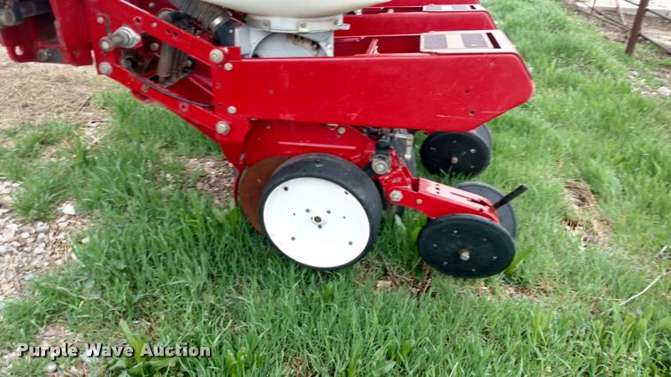 image for item DB0899 White 6122 planter