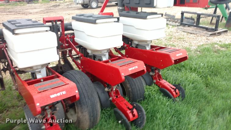 image for item DB0899 White 6122 planter