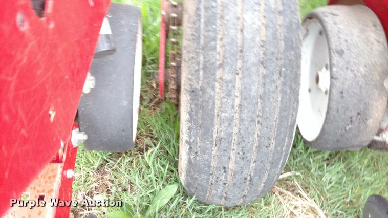 image for item DB0899 White 6122 planter