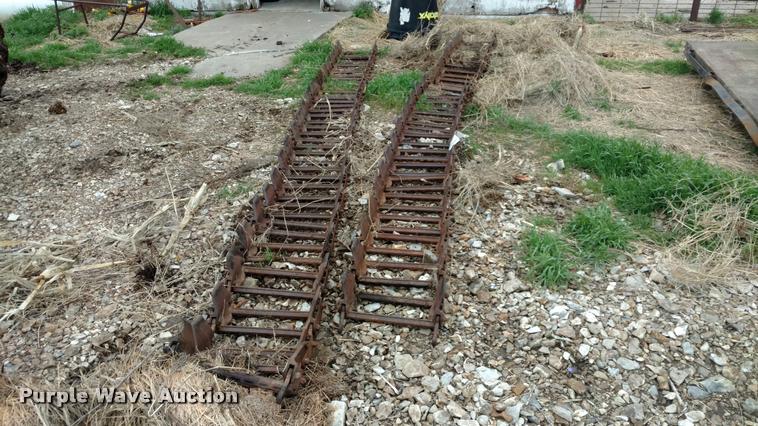 image for item DB0901 Mellern steel skid steer tracks