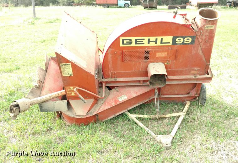 image for item DB0922 Gehl FB99 silage blower