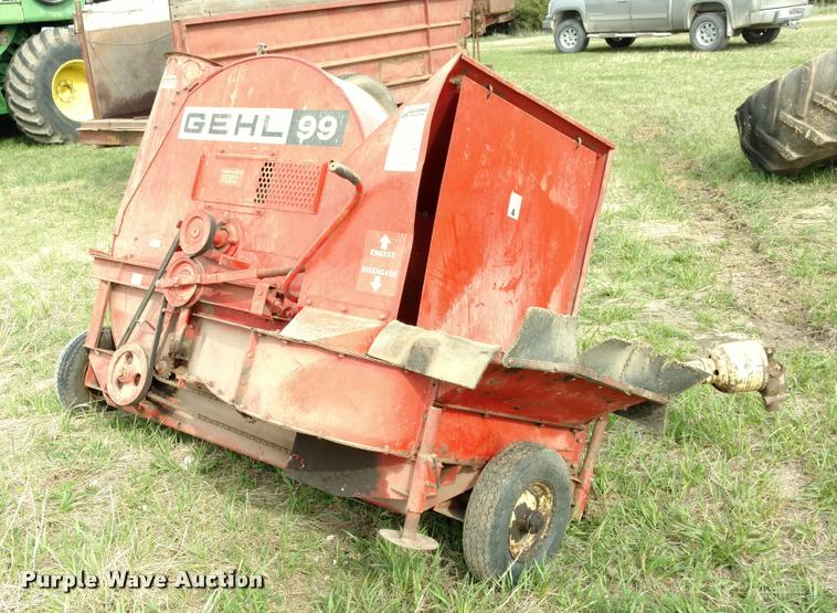image for item DB0922 Gehl FB99 silage blower