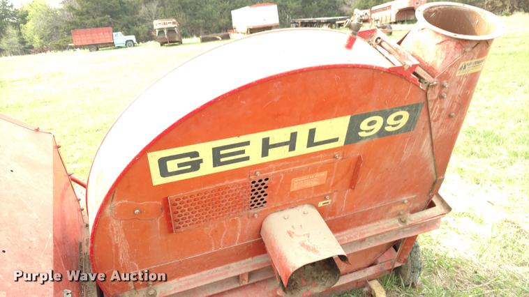 image for item DB0922 Gehl FB99 silage blower