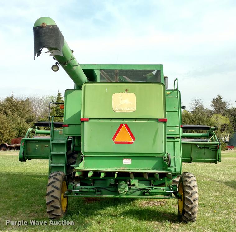 image for item DB0924 1979 John Deere 7720 combine