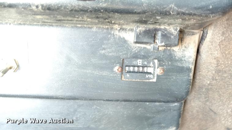 image for item DB0924 1979 John Deere 7720 combine