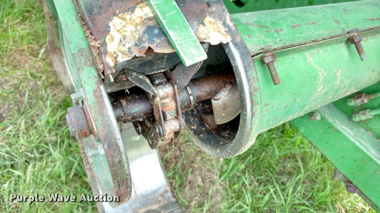 image for item DB0924 1979 John Deere 7720 combine