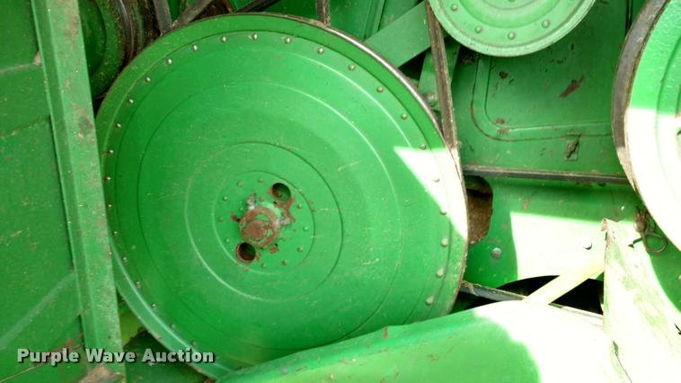 image for item DB0924 1979 John Deere 7720 combine