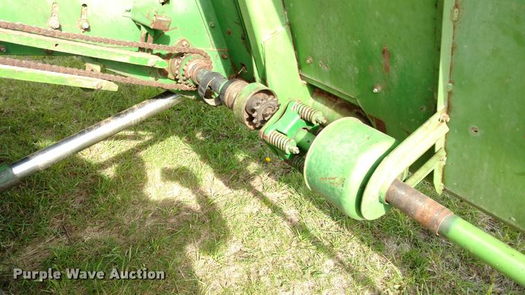 image for item DB0924 1979 John Deere 7720 combine