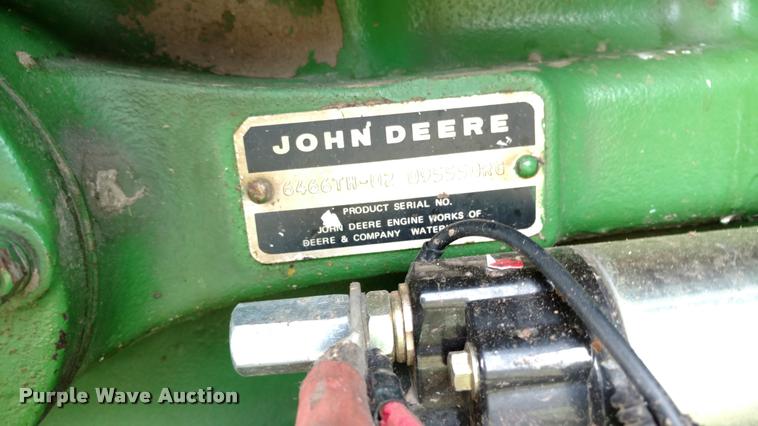 image for item DB0924 1979 John Deere 7720 combine