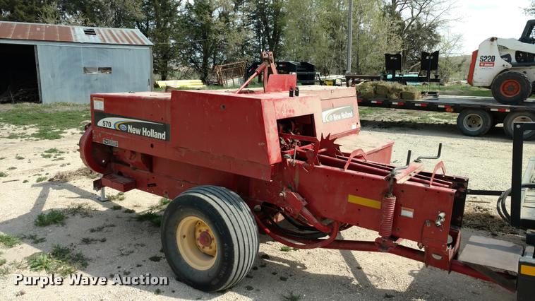 image for item DB0926 New Holland 570 square baler