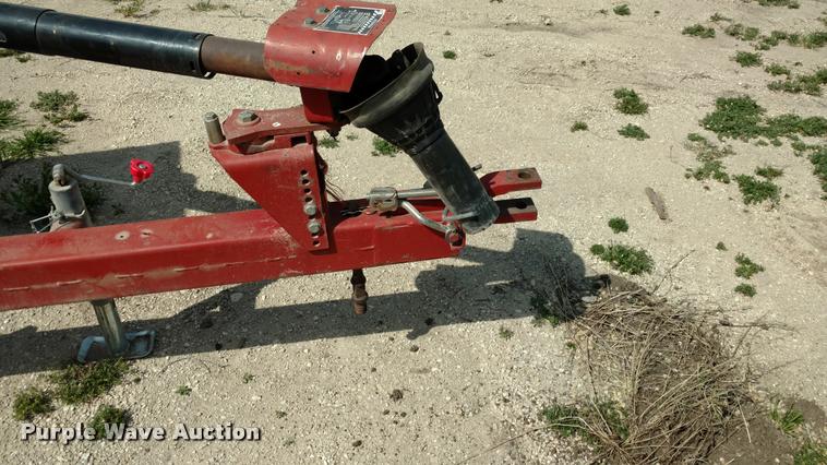 image for item DB0926 New Holland 570 square baler