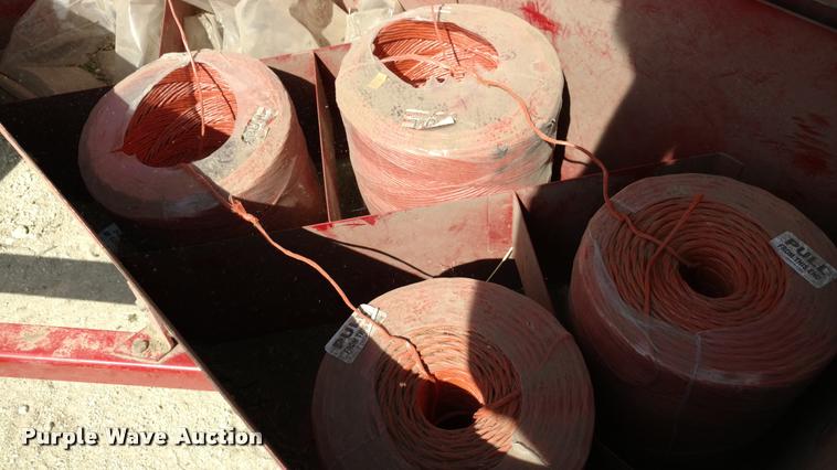 image for item DB0926 New Holland 570 square baler