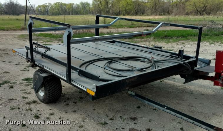 image for item DB0927 Hoelscher bale accumulator