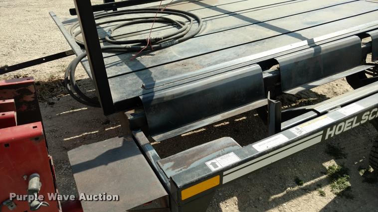 image for item DB0927 Hoelscher bale accumulator