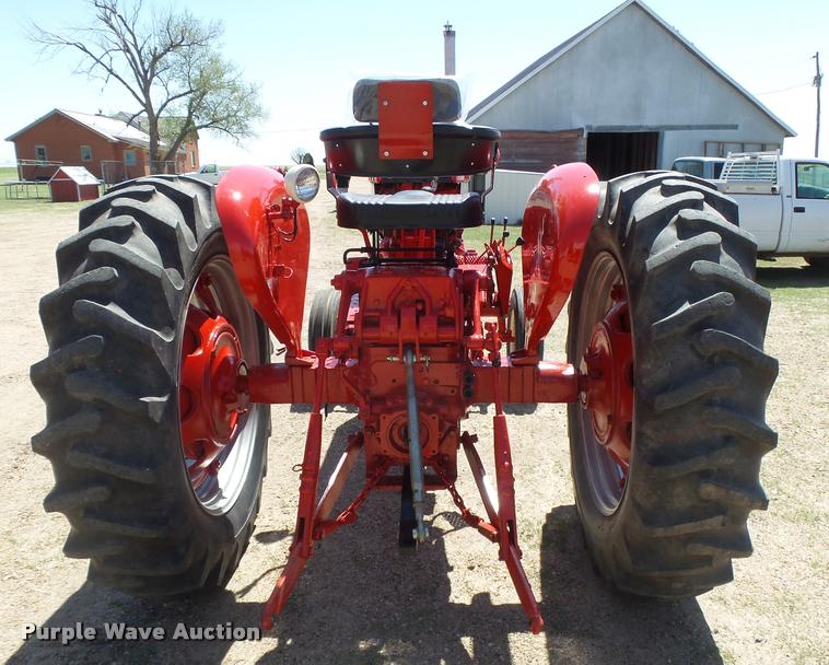 image for item DB2518 1962 International Farmall 504 tractor