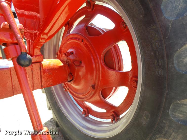 image for item DB2518 1962 International Farmall 504 tractor