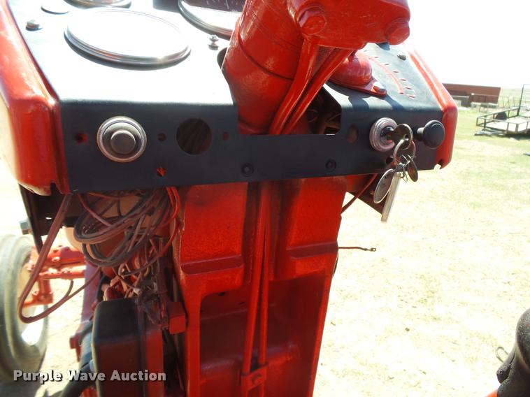 image for item DB2518 1962 International Farmall 504 tractor