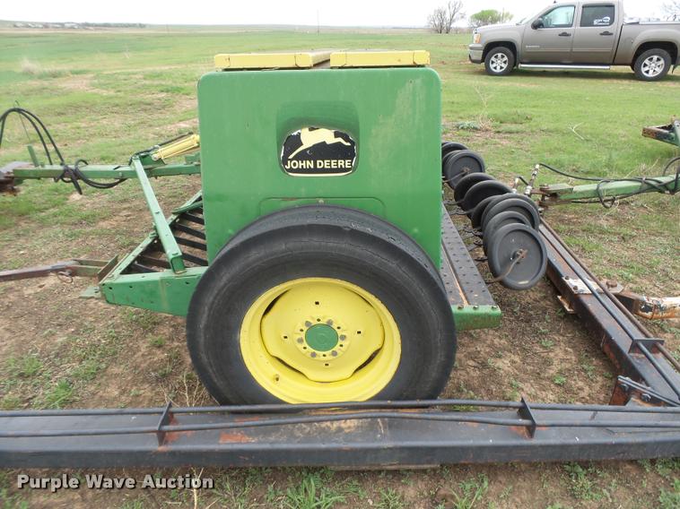 image for item DB2520 (2) John Deere 8300 grain drills