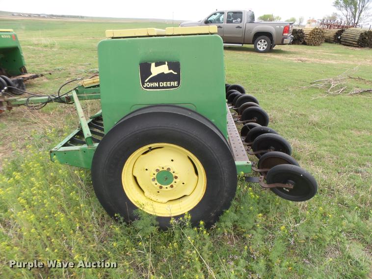 image for item DB2520 (2) John Deere 8300 grain drills